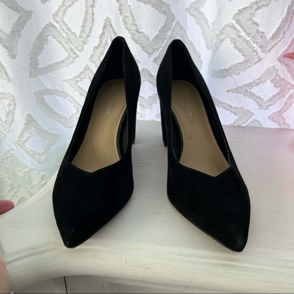 Marc Fisher Suede Point Toe Stacked Heel Pump New 10